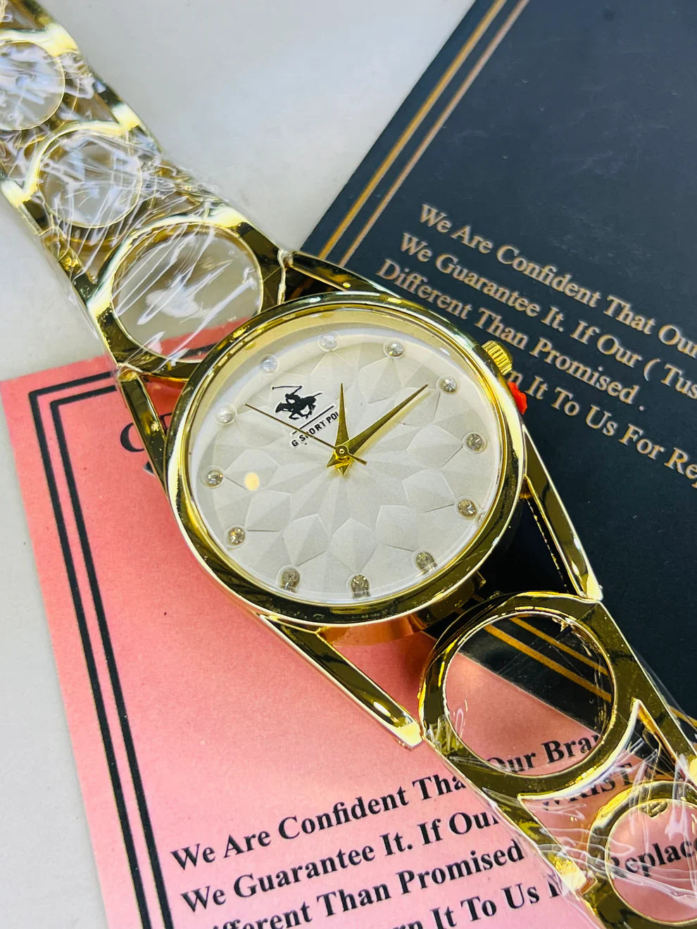 Gold White Circle Bracelet Watch For Her